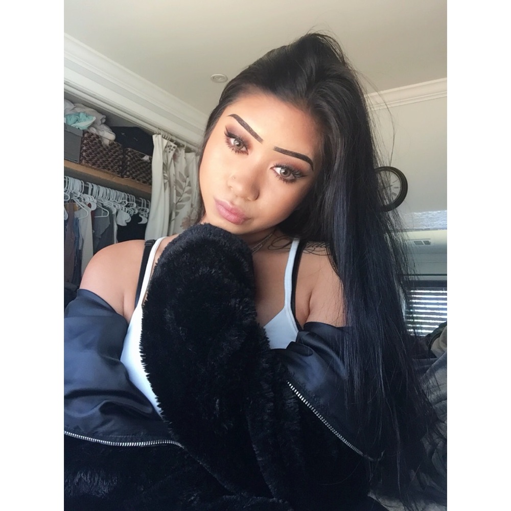 Meet your Posher, Kimberly